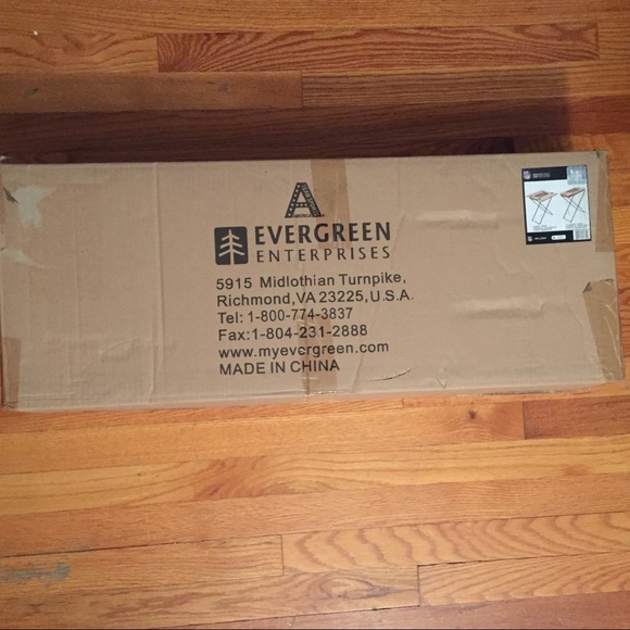 NWT New York Yankees Folding Table - Picture 8 of 8